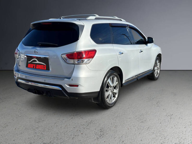 2013 Nissan Pathfinder Platinum