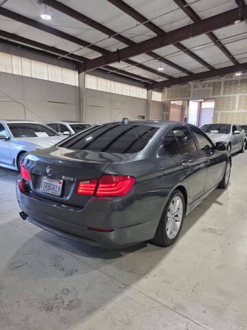 2011 BMW 5 Series 528i