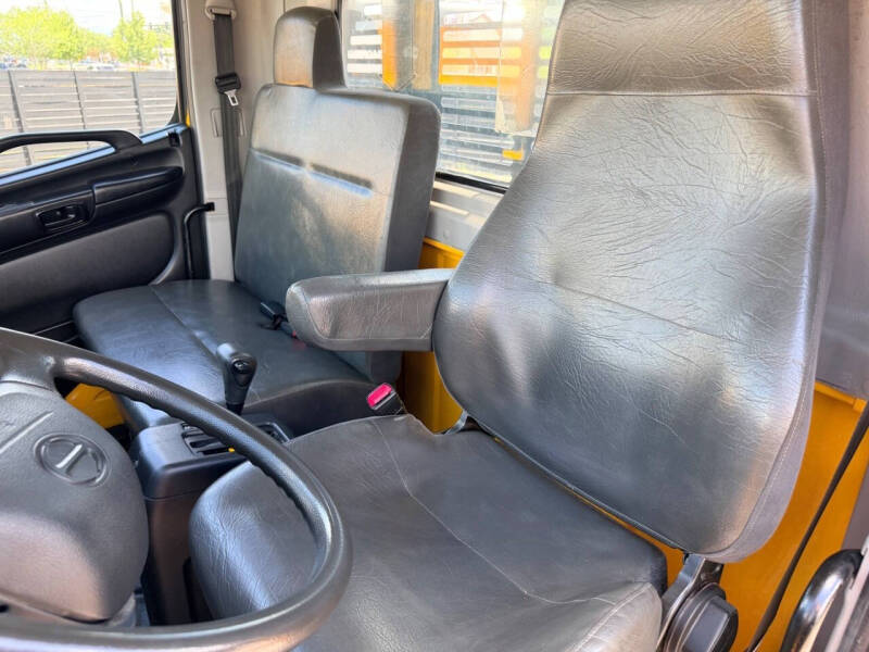 2020 Hino 338
