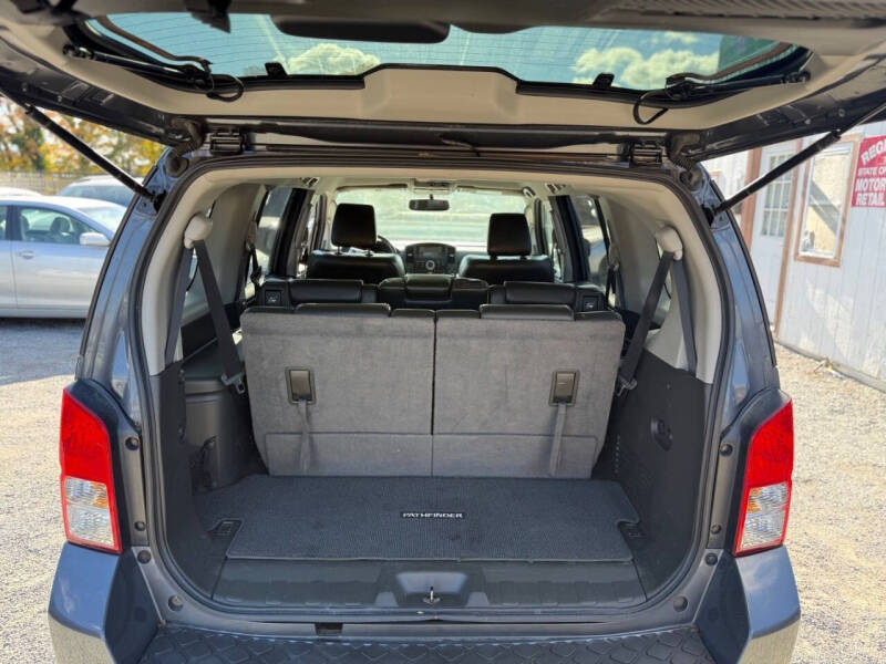2011 Nissan Pathfinder Silver Edition