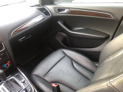 2012 Audi Q5 3.2 quattro Premium Plus