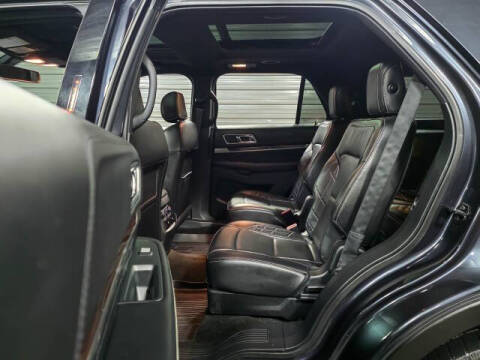 2017 Ford Explorer Platinum