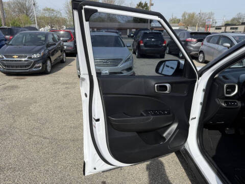 2021 Hyundai Venue SE