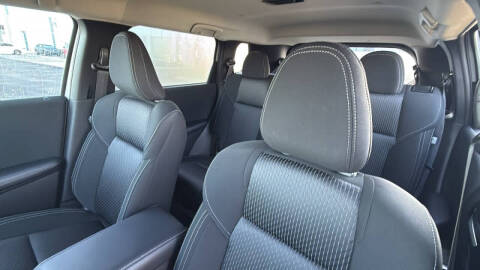 2025 Mitsubishi Outlander ES