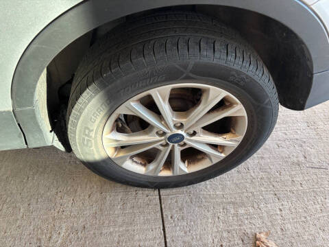 2019 Ford Escape SE