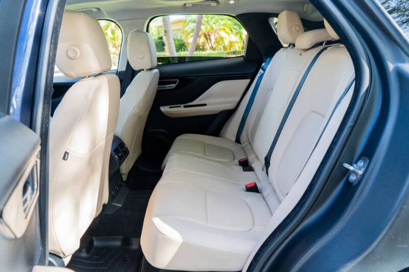 2017 Jaguar F-PACE 35t Premium