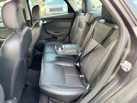 2015 Ford Focus SE