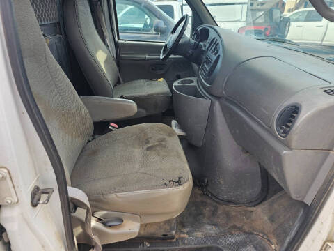 2002 Ford E-Series E-150