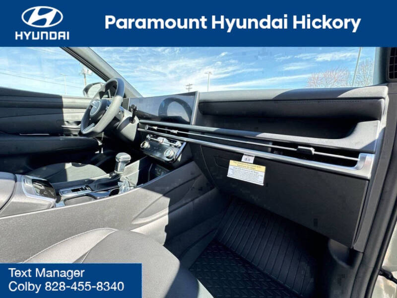 2025 Hyundai Santa Cruz SEL Activity