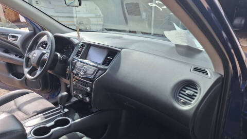 2018 Nissan Pathfinder S