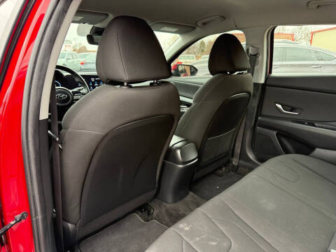 2023 Hyundai Elantra SEL