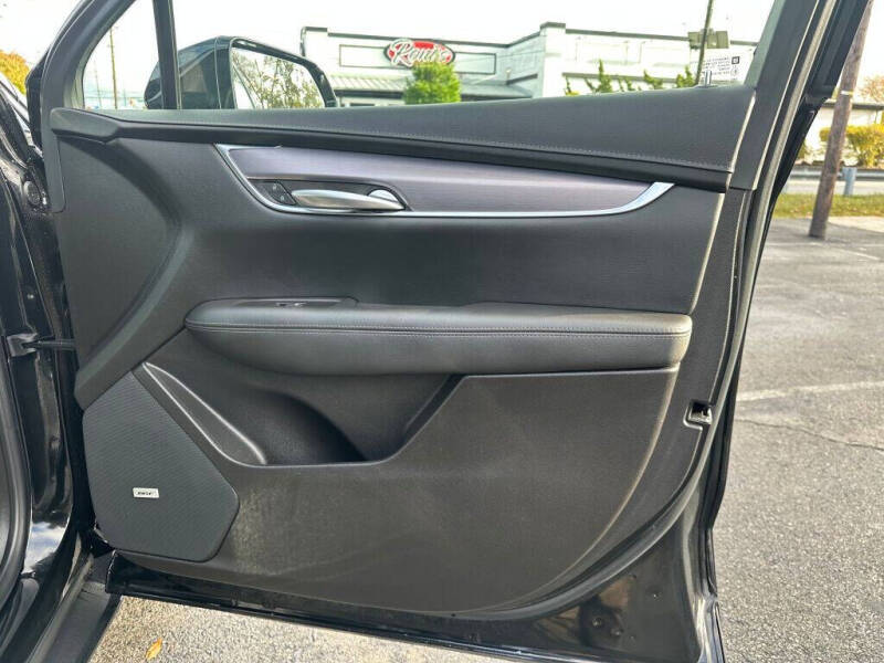 2022 Cadillac XT5 Luxury