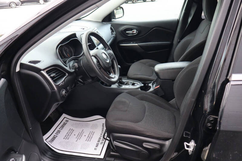 2019 Jeep Cherokee Latitude