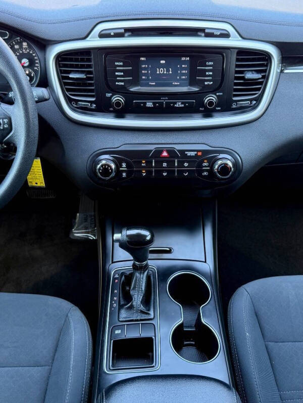 2017 Kia Sorento LX V6