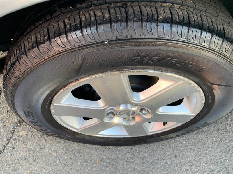 2005 Toyota Sienna LE 8 Passenger