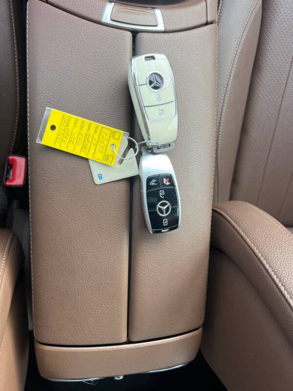 2017 Mercedes-Benz E-Class E 300 4MATIC