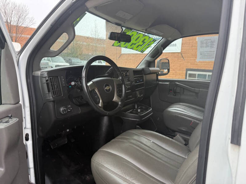 2019 Chevrolet Express 2500