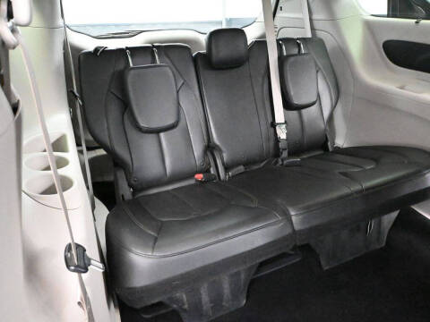 2020 Chrysler Pacifica Touring L