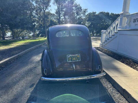 1939 Ford Deluxe