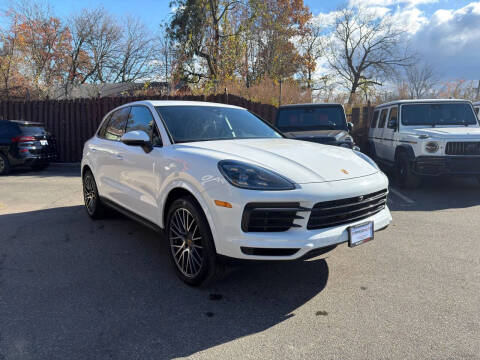 2022 Porsche Cayenne Platinum Edition
