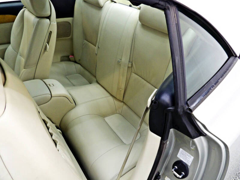 2004 Lexus SC 430