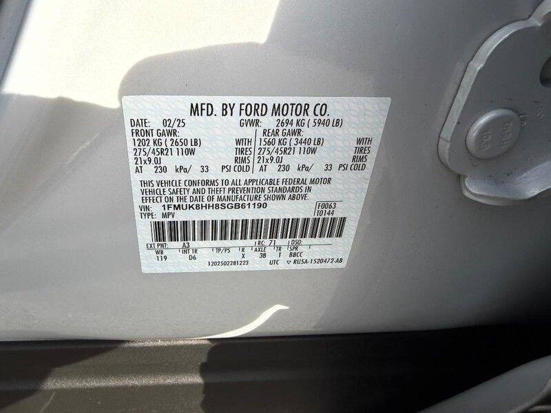 2025 Ford Explorer Platinum