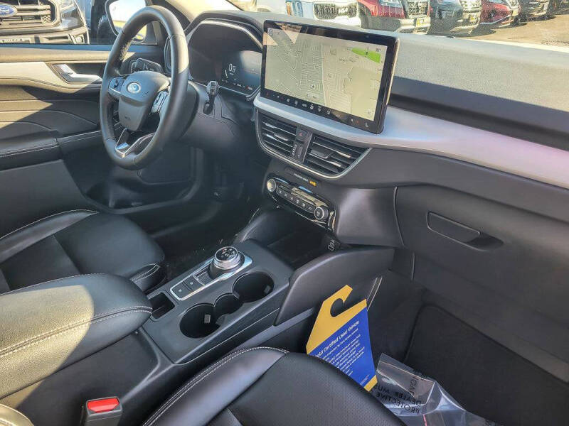 2024 Ford Escape Platinum