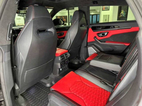 2022 Lamborghini Urus