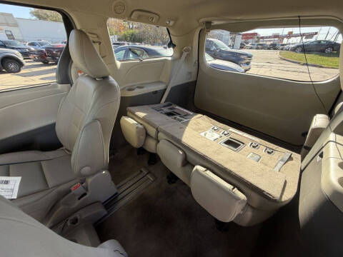2015 Toyota Sienna