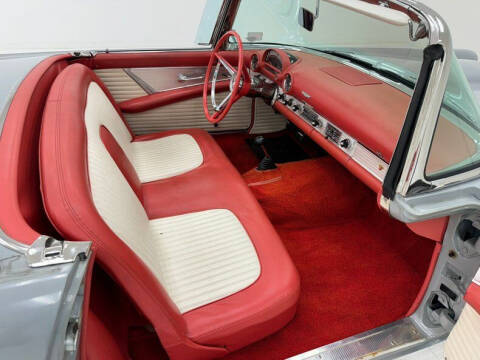 1956 Ford Thunderbird