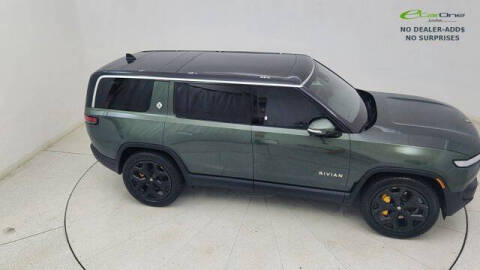 2024 Rivian R1S Adventure