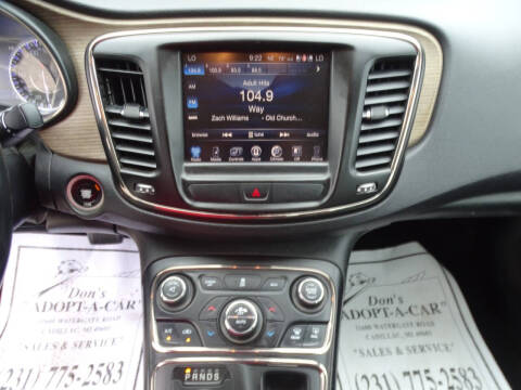 2016 Chrysler 200 C