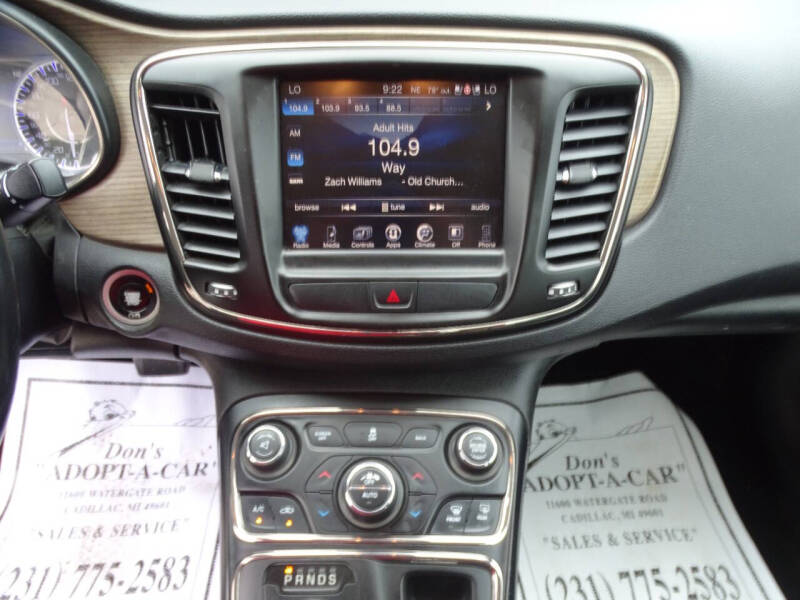 2016 Chrysler 200 C