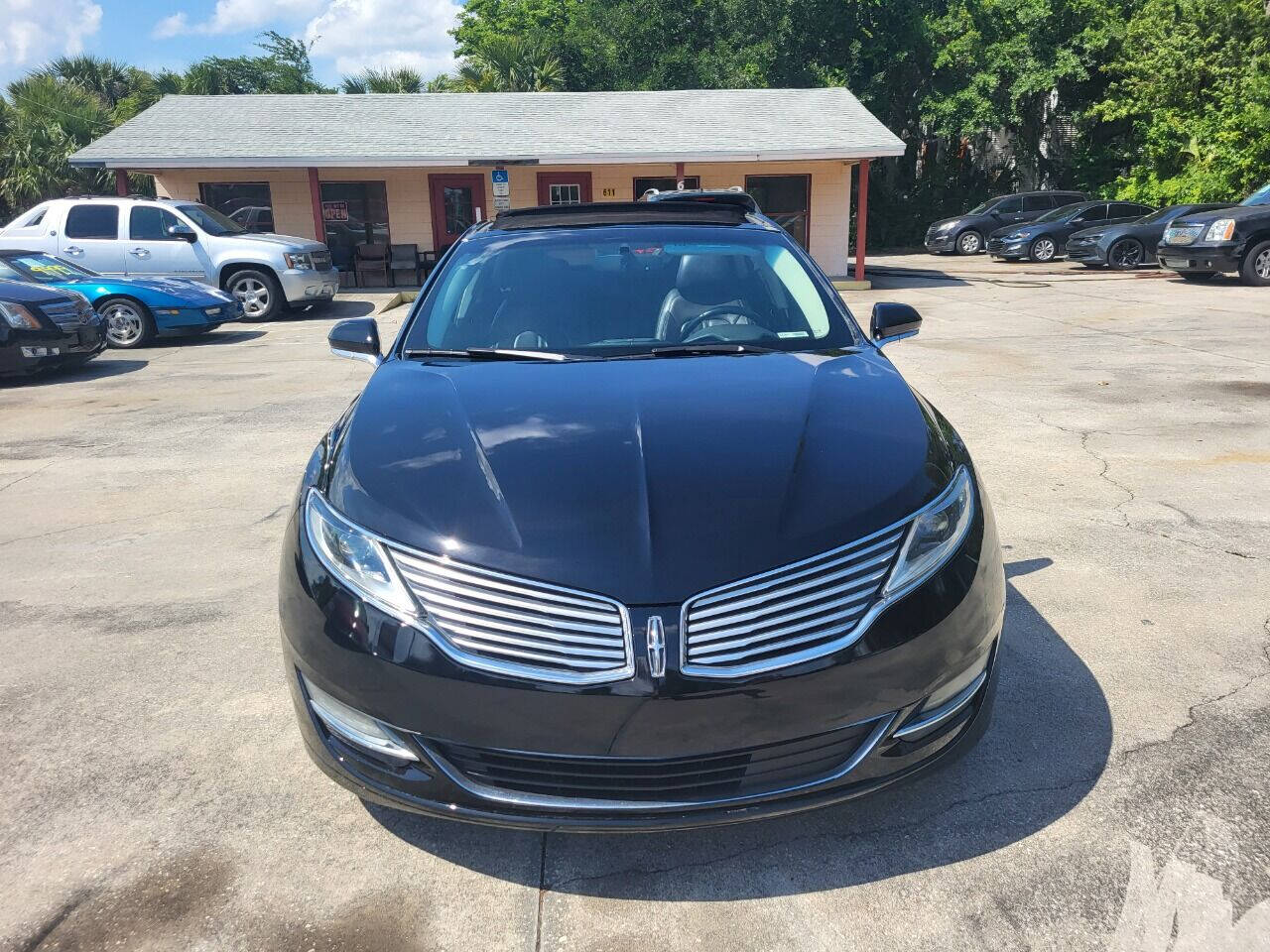 2016 Lincoln MKZ for sale at FAMILY AUTO BROKERS in Longwood, FL