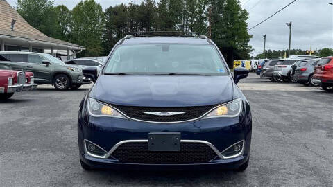 2017 Chrysler Pacifica Touring-L Plus