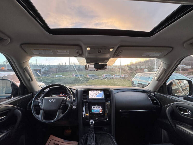 2021 Infiniti QX80 Luxe