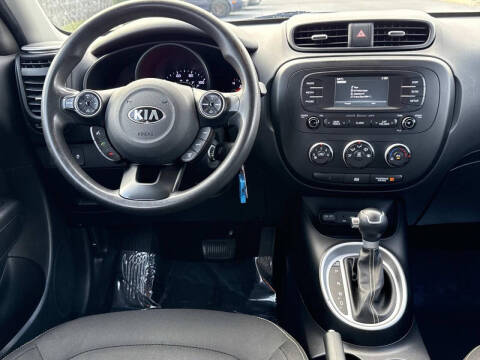 2016 Kia Soul +