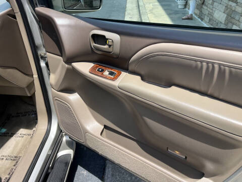 2001 Toyota Sienna XLE