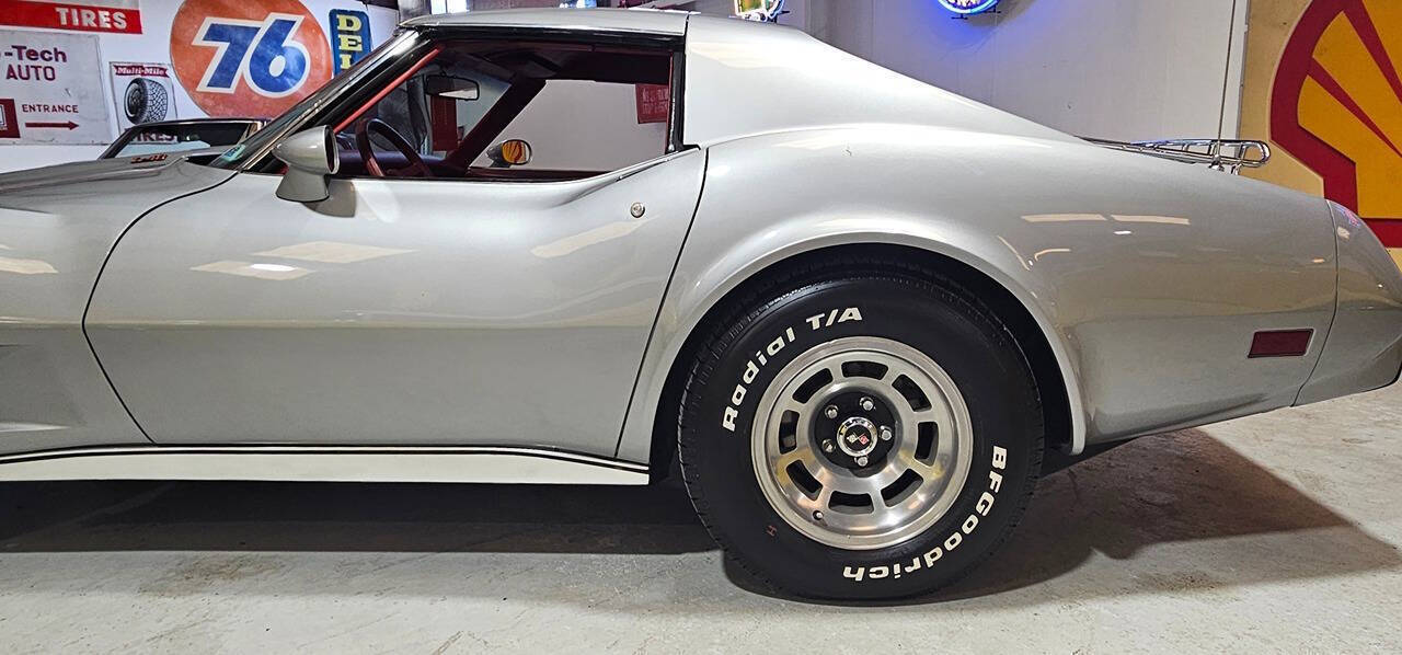 1976 Chevrolet Corvette Stingray 34