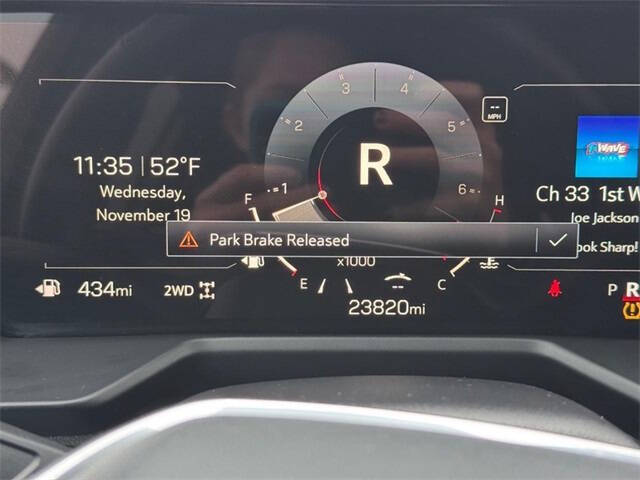 2025 GMC Acadia Elevation