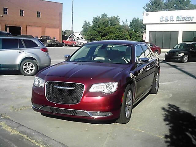 2017 Chrysler 300 Limited