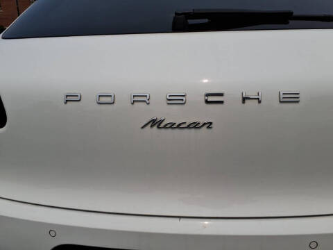 2018 Porsche Macan