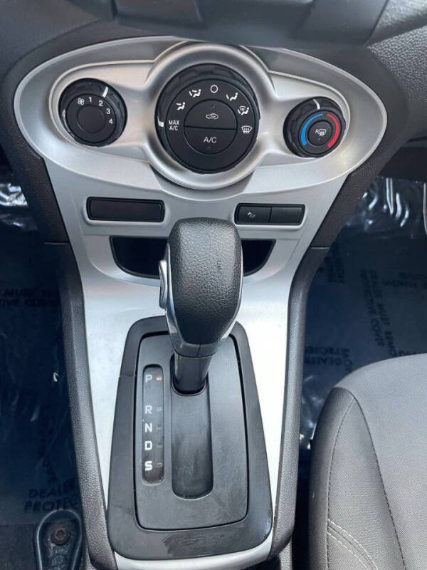2018 Ford Fiesta SE