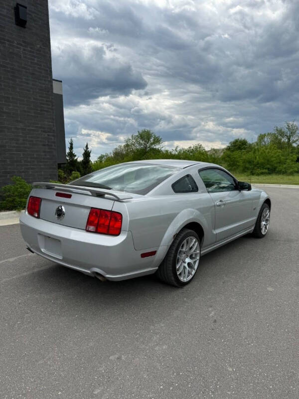 2006 Ford Mustang GT Deluxe