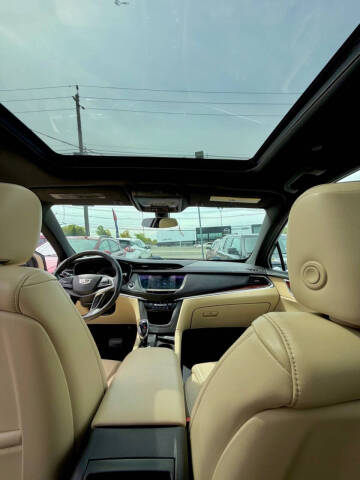 2017 Cadillac XT5 Luxury