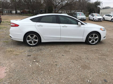 2016 Ford Fusion SE
