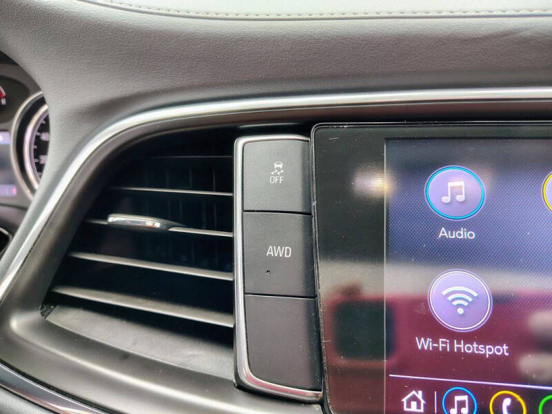 2020 Buick Enclave Essence