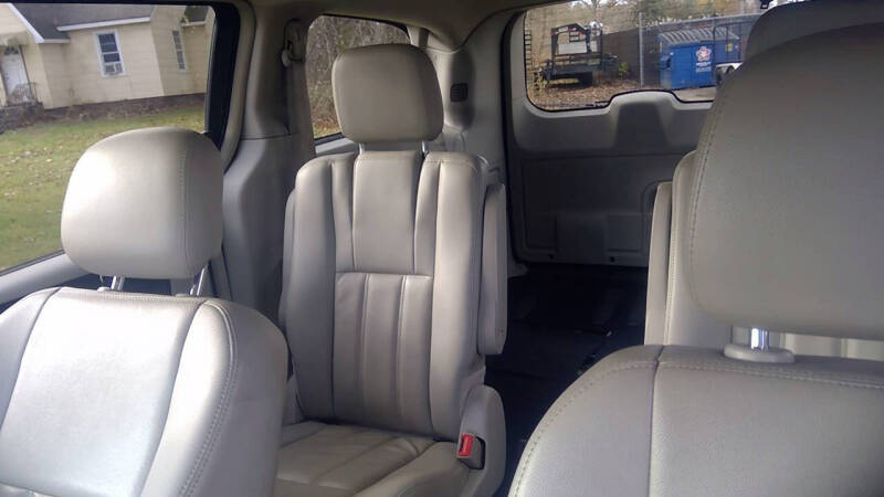 2013 Chrysler Town and Country Touring