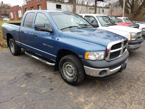 2005 Dodge Ram Pickup 1500 for sale at MEDINA WHOLESALE LLC in Wadsworth OH