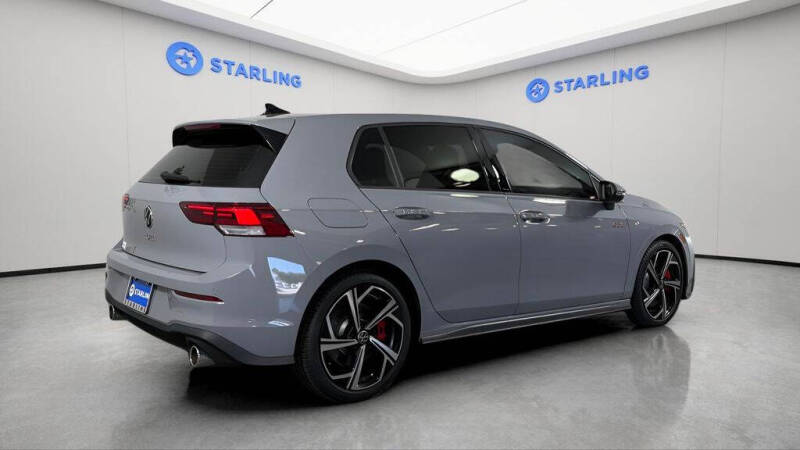 2025 Volkswagen Golf GTI SE